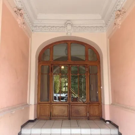 L'hermitage - Face Aux Thermes * Royat